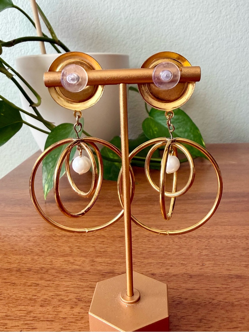 Vintage Gold-tone Concentric Circle Hoops Pearl Cabochon Drop Dangle Earrings - Picture 4 of 10